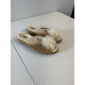 Ugg Australia Yvett Peep Toe Slipper Women's 5 Pom Romatic Shealing lounge